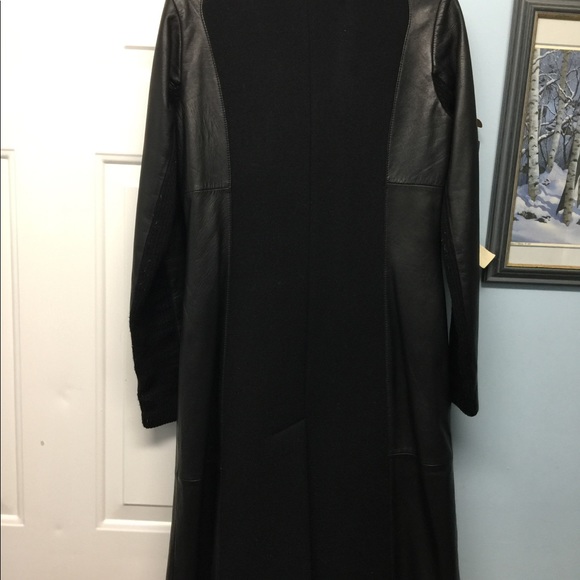 Black leather coat - Picture 4 of 4